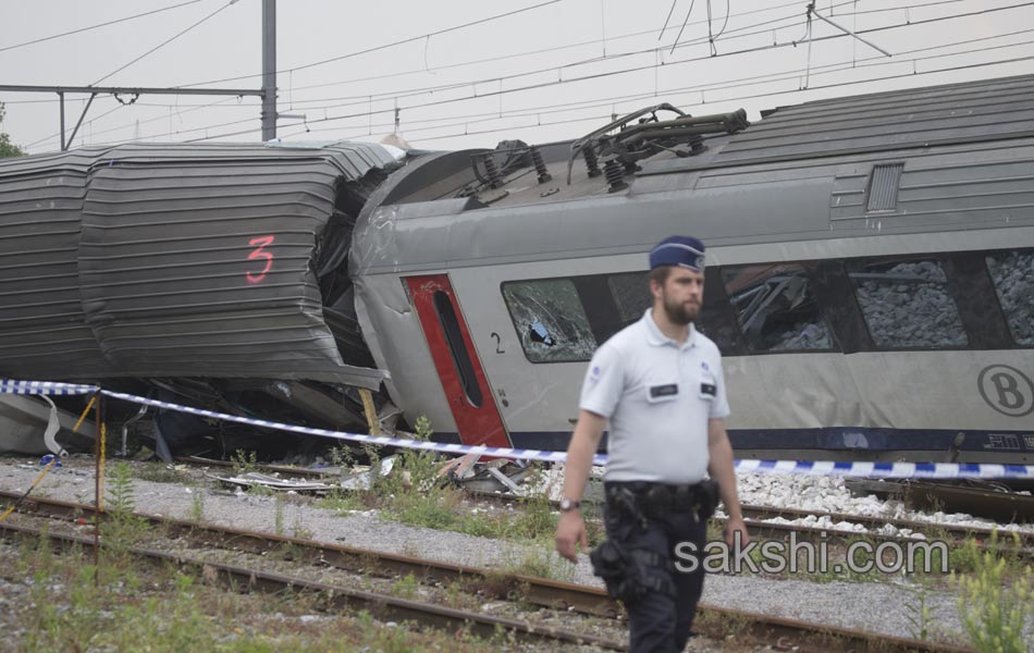 Belgium Train Collision4