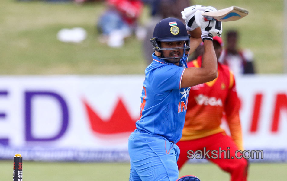 india beats zimbabwe in second one day achives series by 2 09