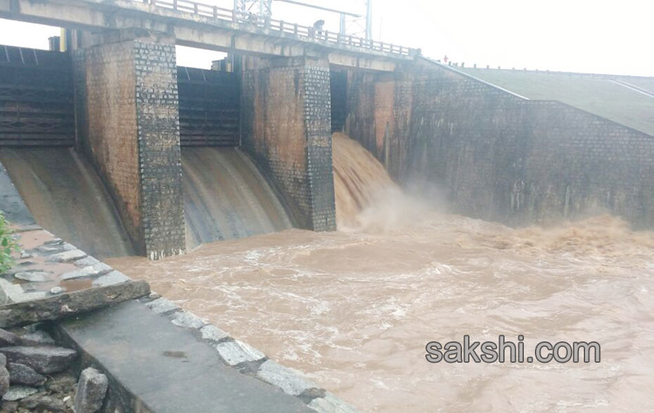 hevy rain in ap and Telangana20