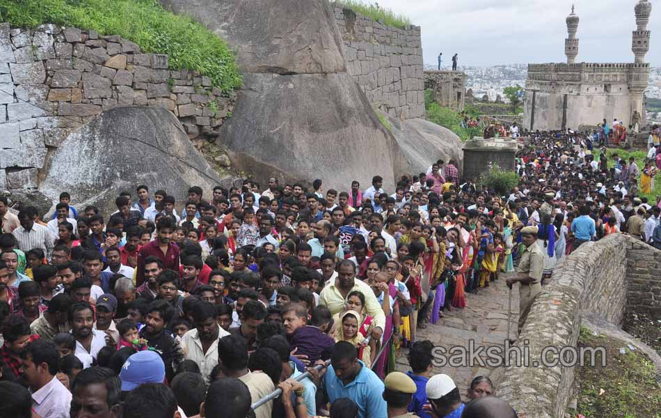 SriJagdambika Ammavari Bonalu celebrations in Golconda Fort14