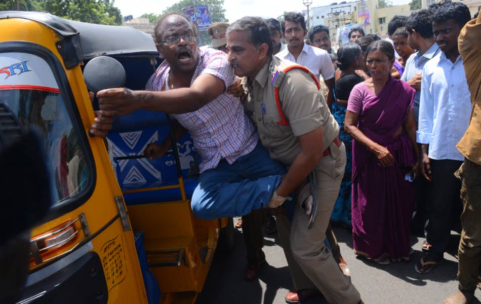 labor injured in tractor accident12