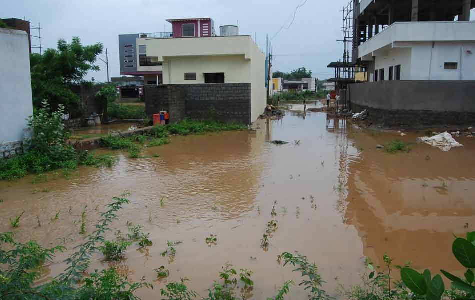 Heavy rain in SURYAPET3