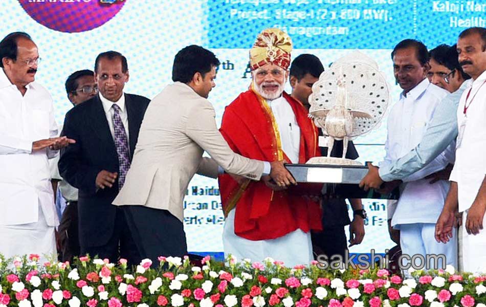 PM Modi lays foundation for NTPC power plant in Telangana - Sakshi30