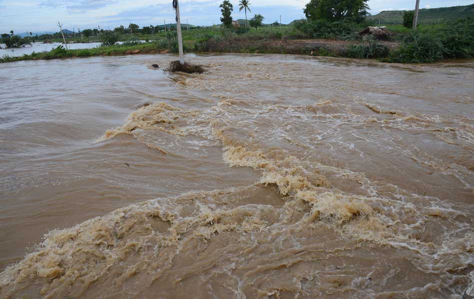 Heavy rains in guntur district4