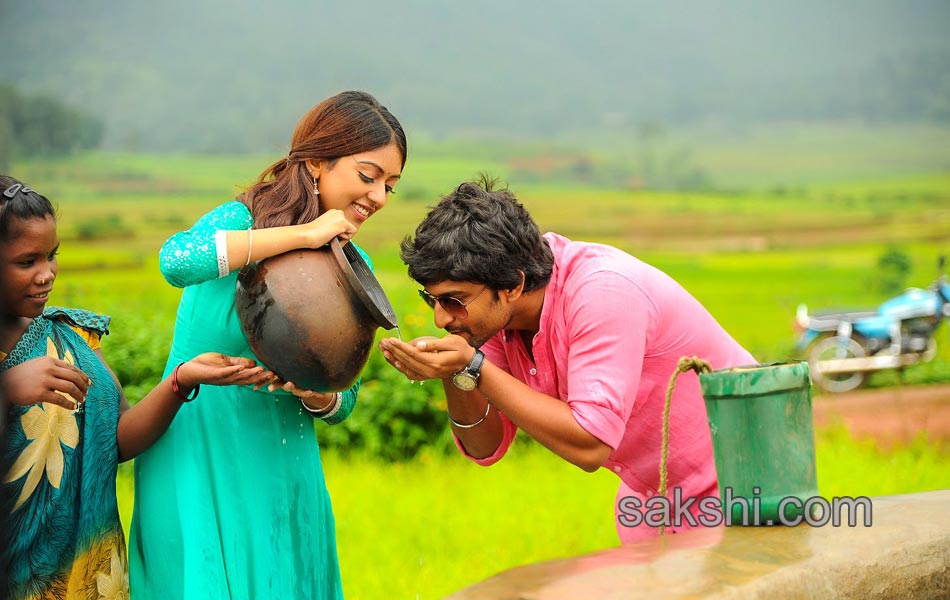 Nani Majnu stills1