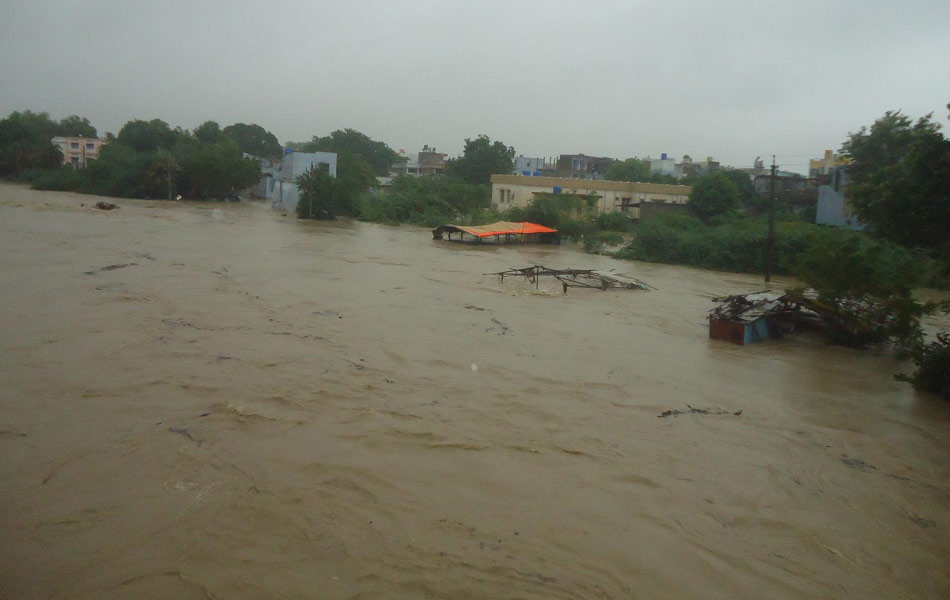 Heavy rain fall in guntur district4