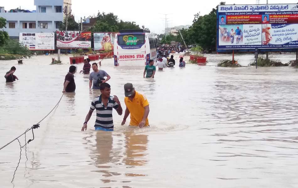 Heavy rain fall in guntur district18