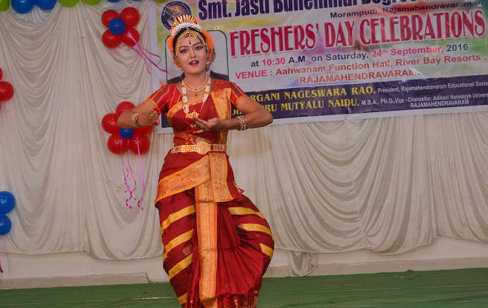 freshers day in jasti college6