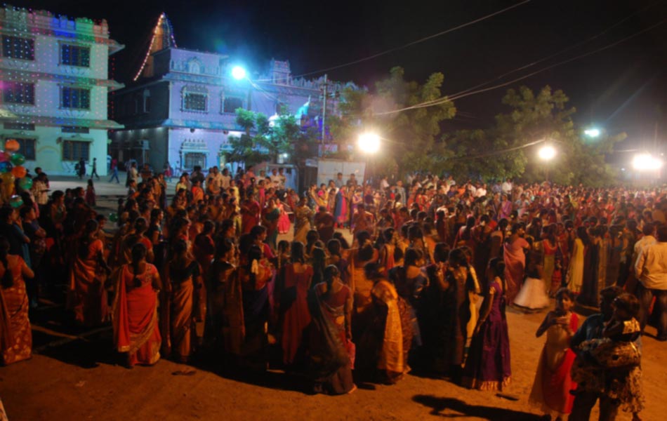 bathukamma festival in nalgonda - Sakshi5