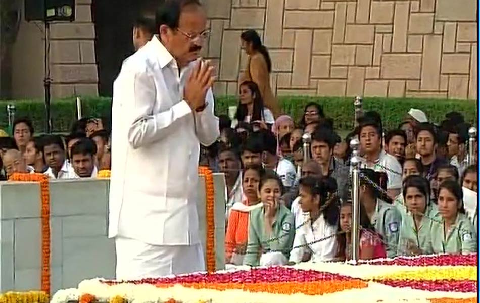 Leaders pays tribute mahatma gandhi8