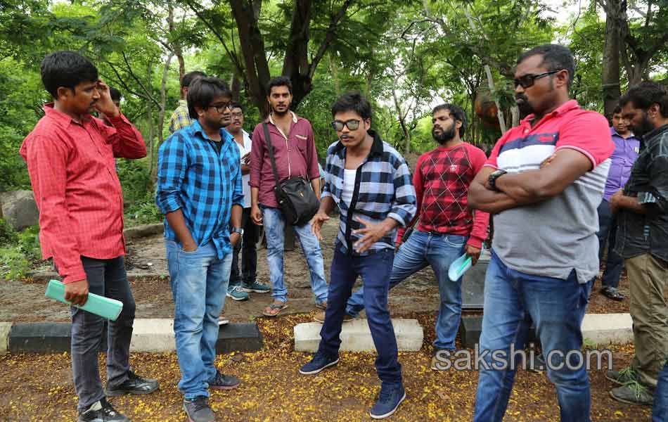 saptagiri express press working stills2