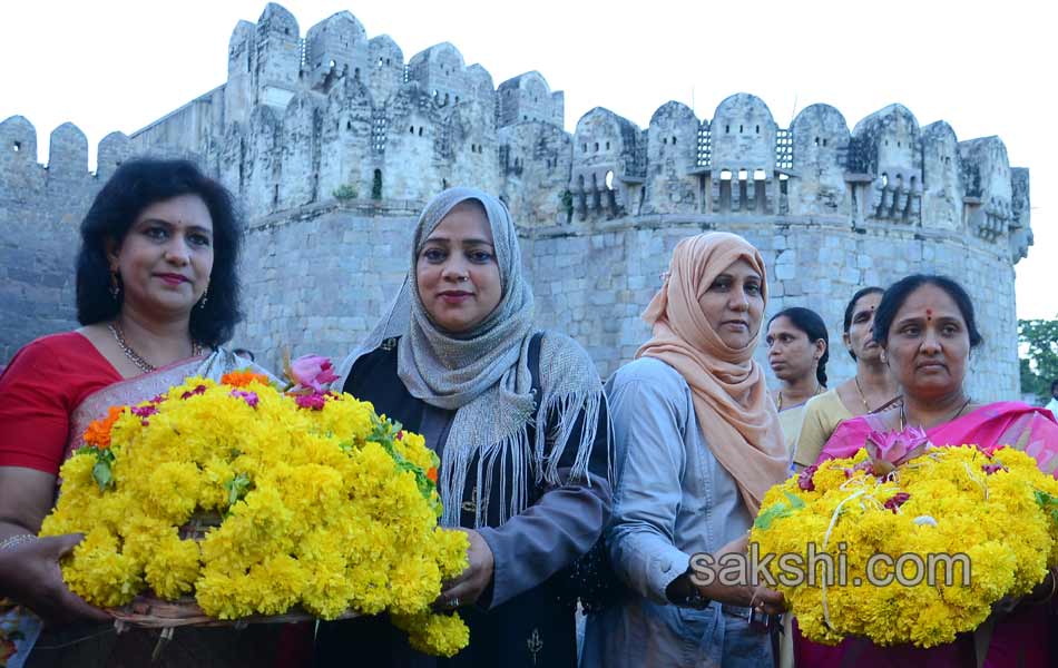 Bathukamma celebrations in Golconda2