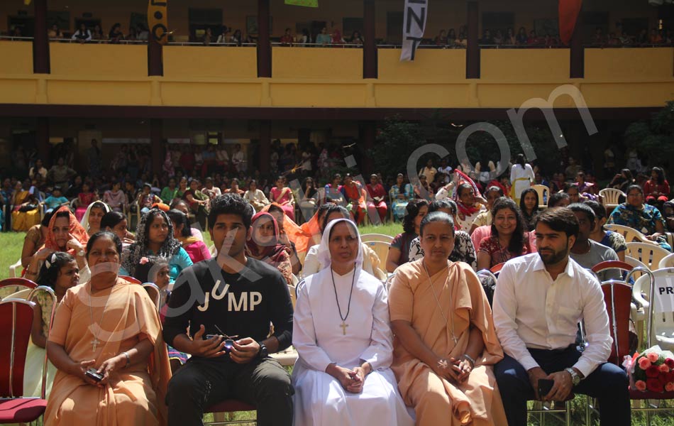 Allu Sirish at St francis Fest4