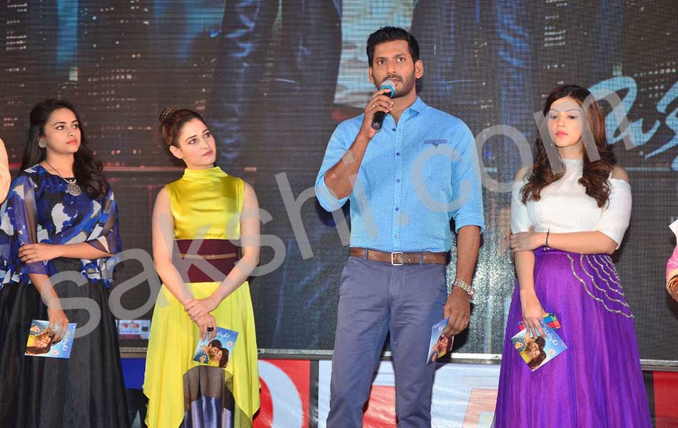 Okkadochadu Movie Audio Launch15