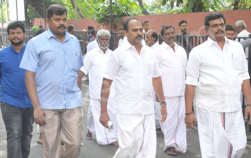 Jayalalithas critical health36