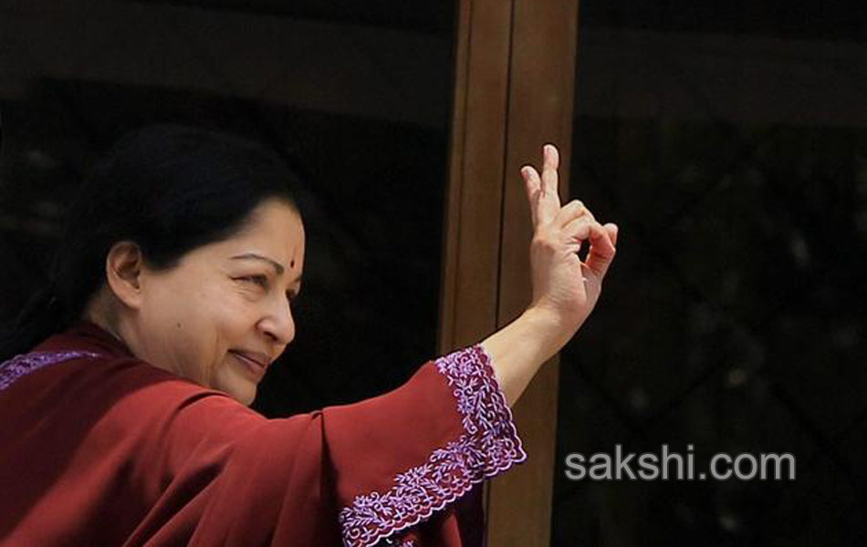 Jayalalitha passes away15