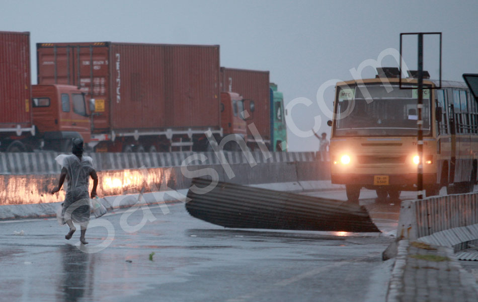 tamil nadu vardah cyclone34