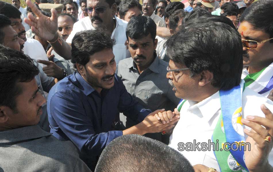 YS Jagan Speech in Yuva Bheri at Vizianagaram - Sakshi11