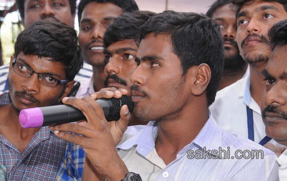 YS Jagan Speech in Yuva Bheri at Vizianagaram - Sakshi12