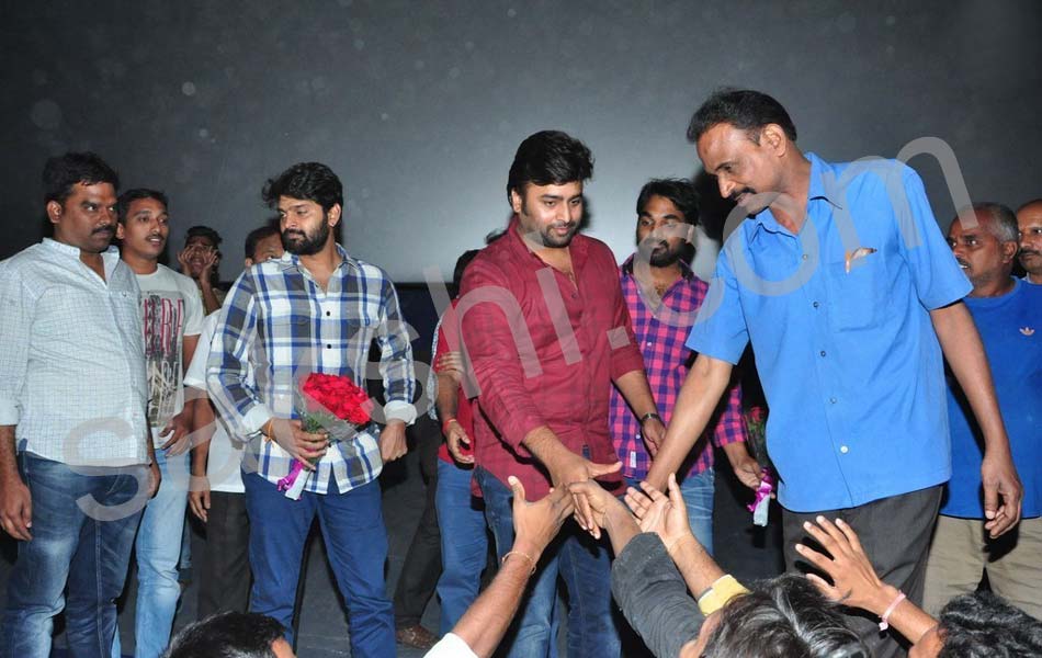 Appatlo Okadundevadu Theatre Coverage5