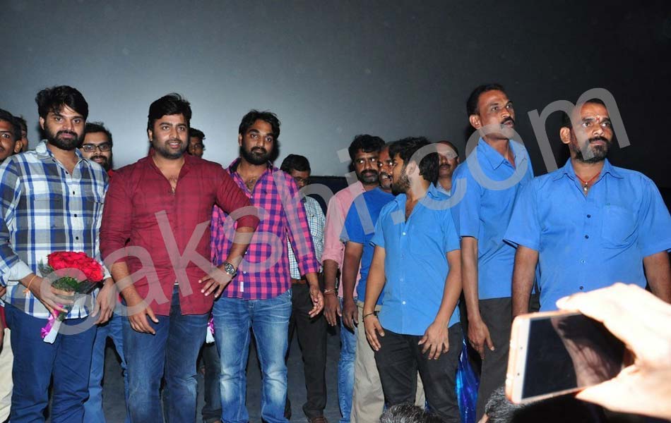 Appatlo Okadundevadu Theatre Coverage12