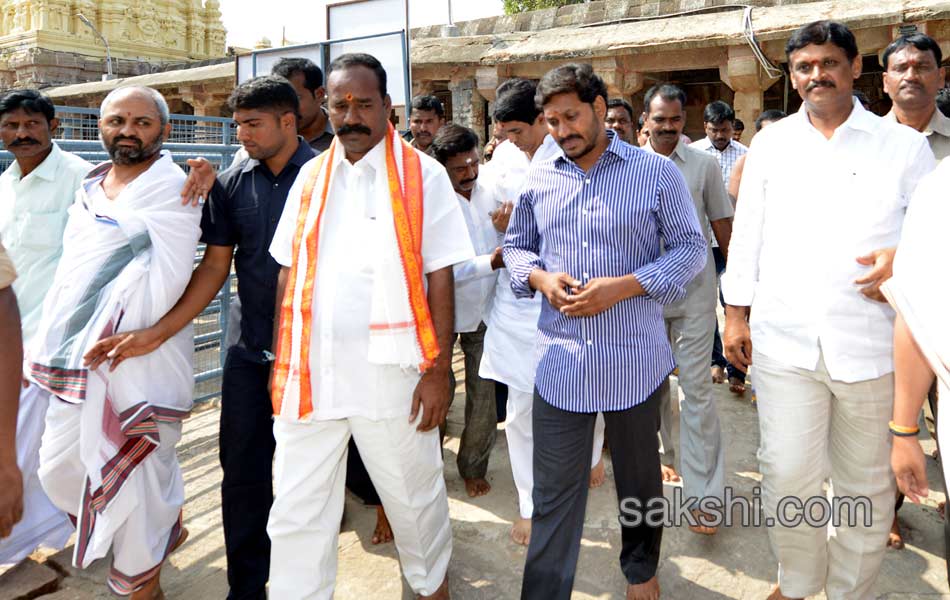 sixth day raithu bharosa yatra - Sakshi14