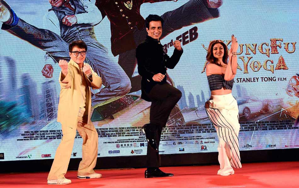 Jackie Chan has landed in Mumbai For Promotion of KungfuYoga9