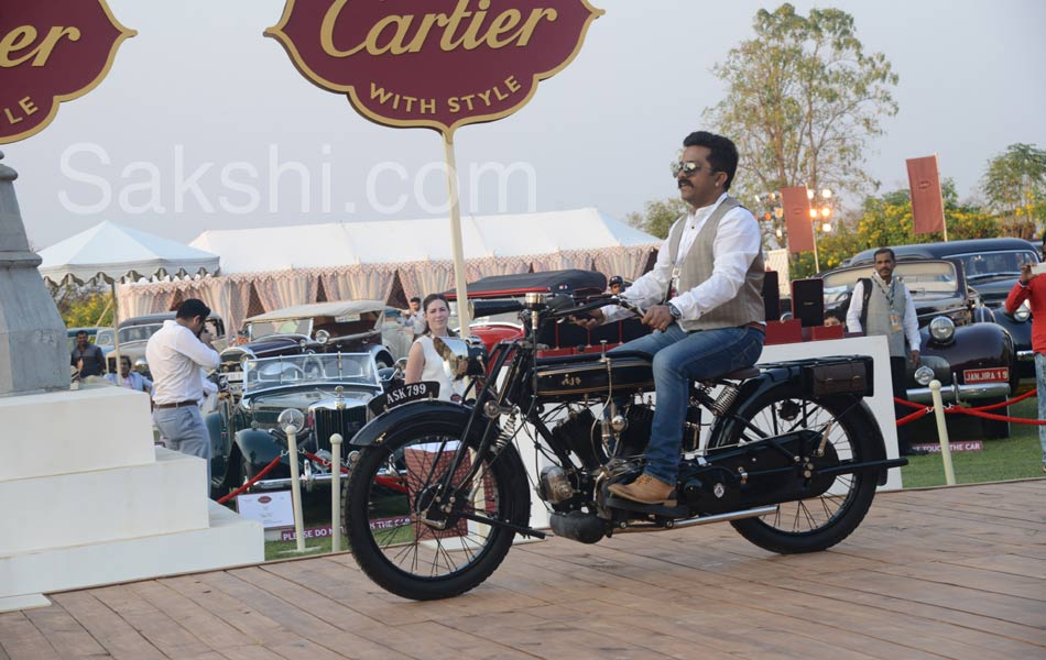 vintage cars show in hyderabad Falaknuma Palace - Sakshi25