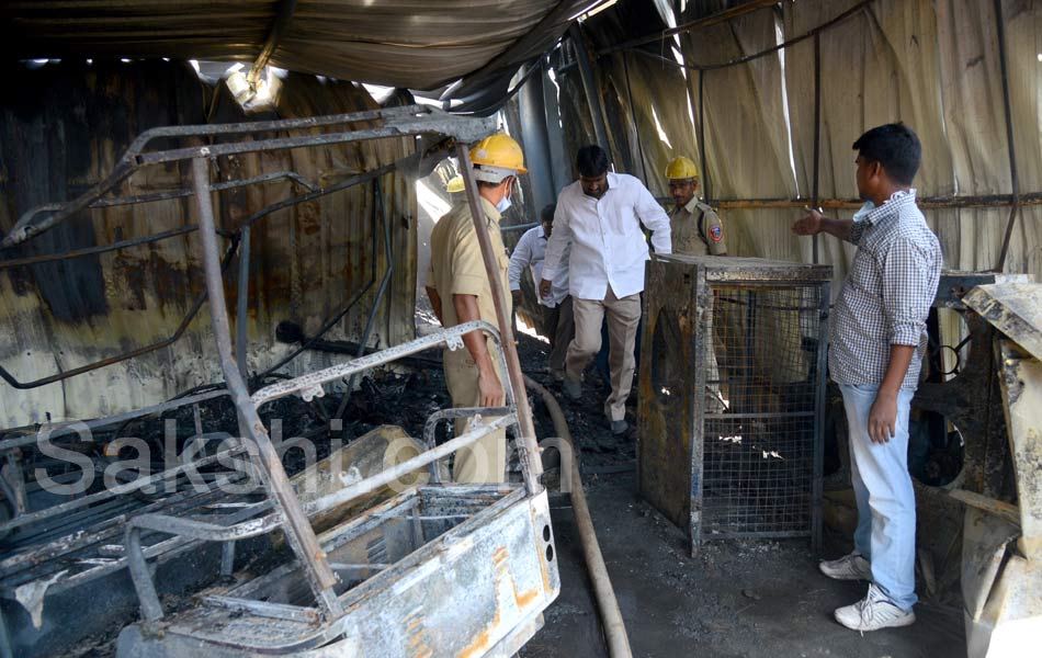 fire accident in hyderabad - Sakshi8