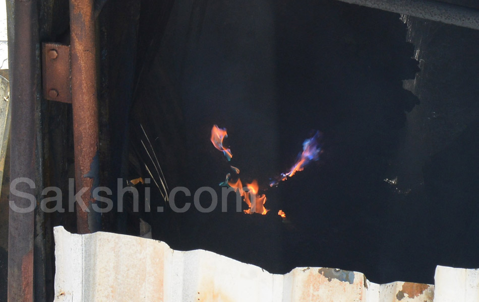 fire accident in hyderabad - Sakshi16