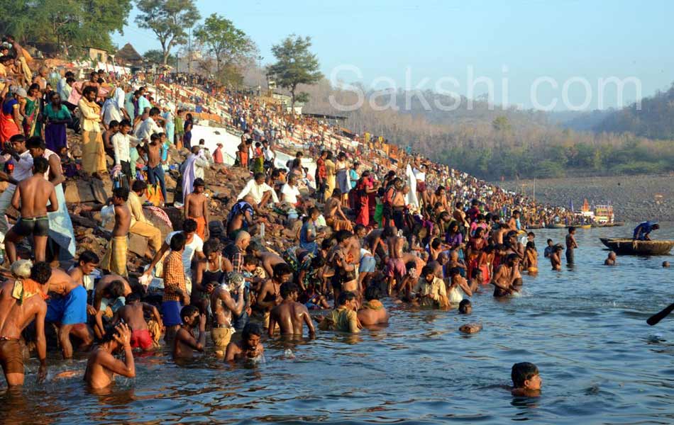 srisailam in mahashivratri - Sakshi1