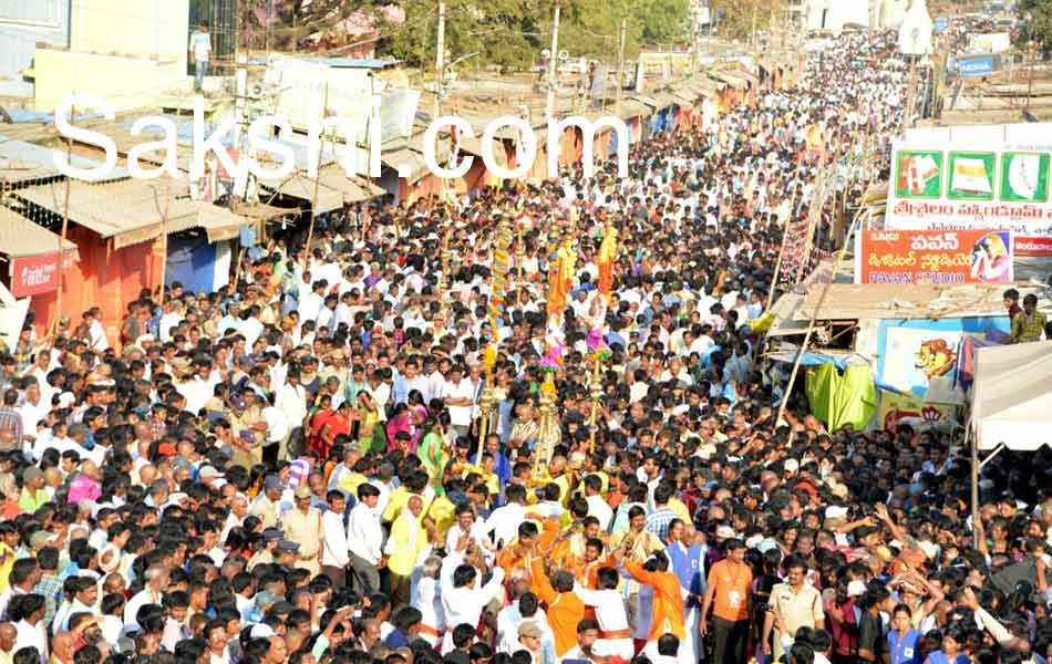 srisailam in mahas shivaratri - Sakshi2