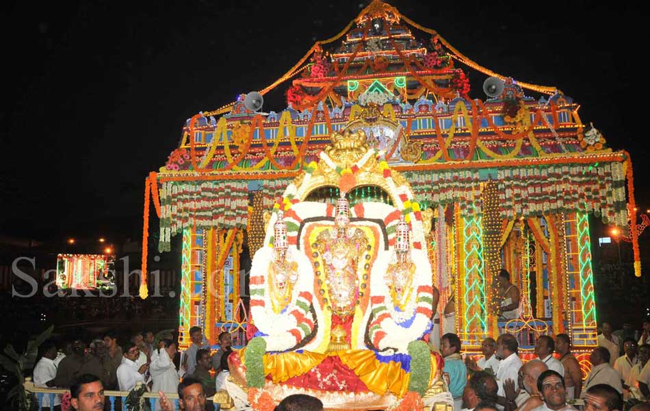 tirumala teppotsavam5