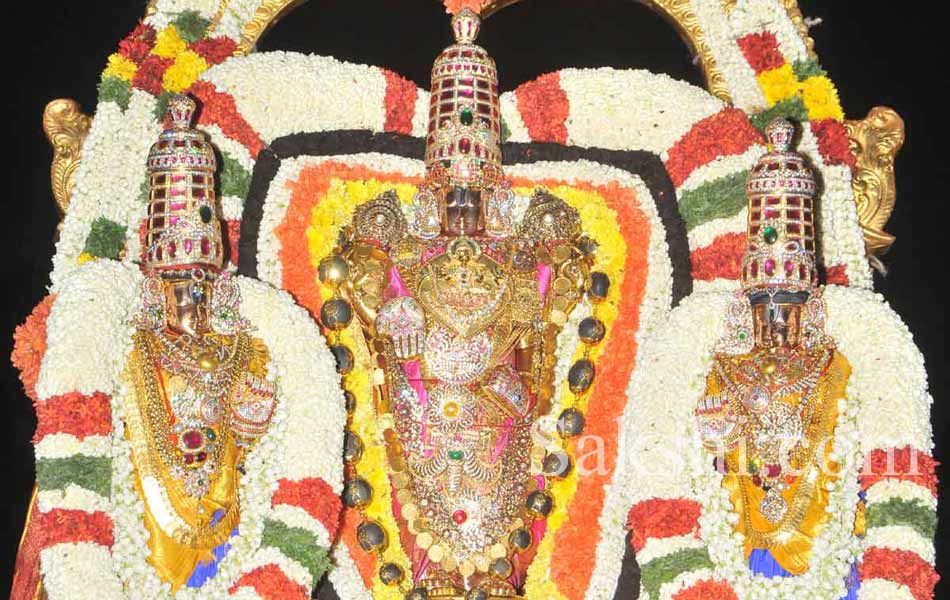 tirumala teppotsavam15