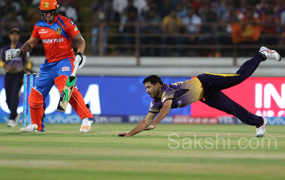 Kolkata Knight Riders and Gujarat Lions - Sakshi4