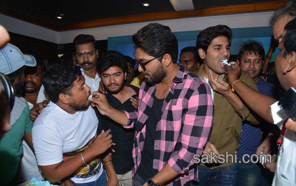 Allu Arjun Birthday Celebrations at FNCC12