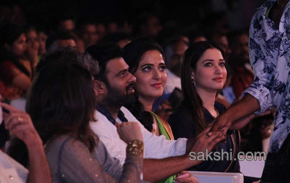 Baahuballi 2 Tamil audio - Sakshi1