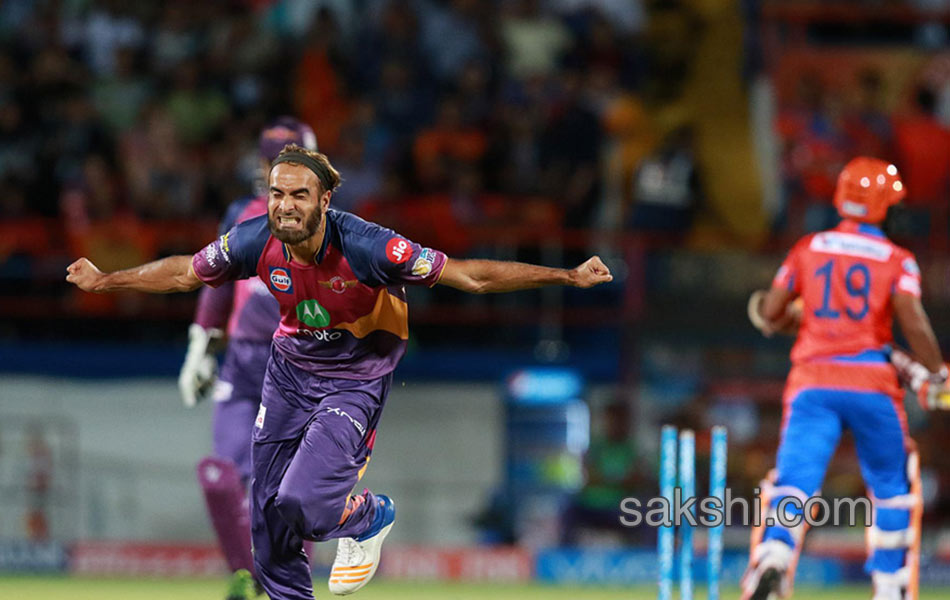 Gujarat lions won match with rising punelions15