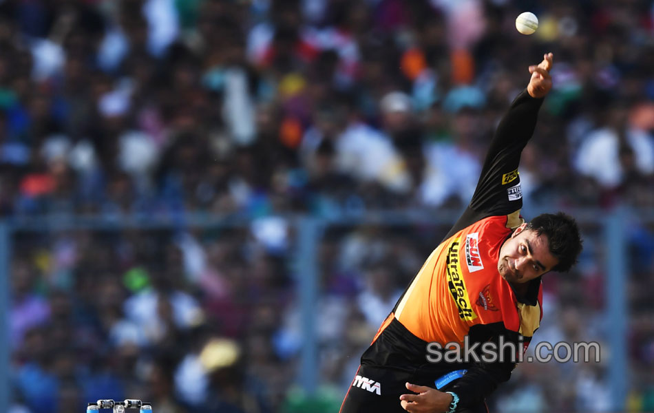 kkr beats Sunrisers Hyderabad by 17 runs15