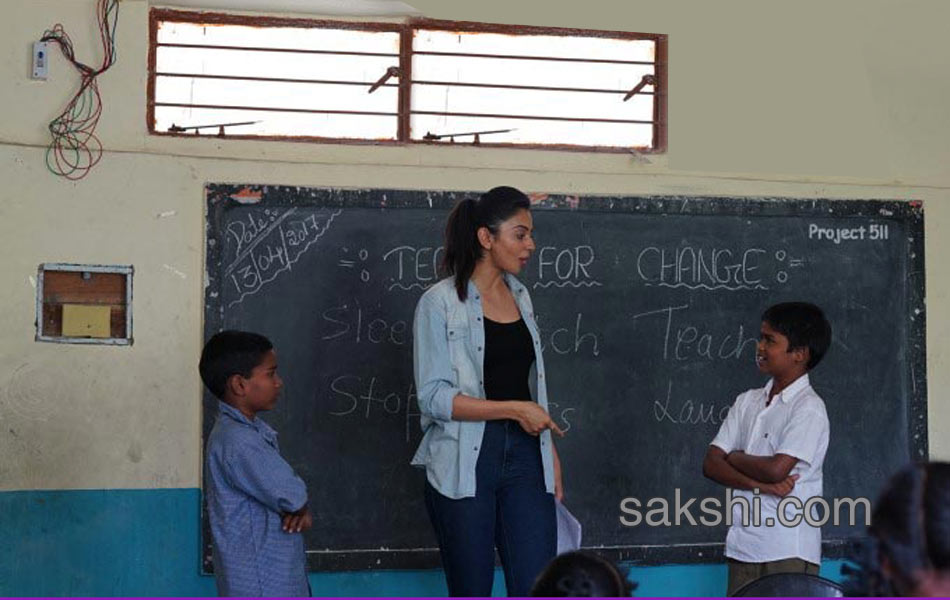 Rakul preet singh turns teacher2