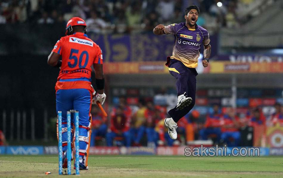 Gujarat Lions win by Kolkata Knight Riders - Sakshi15