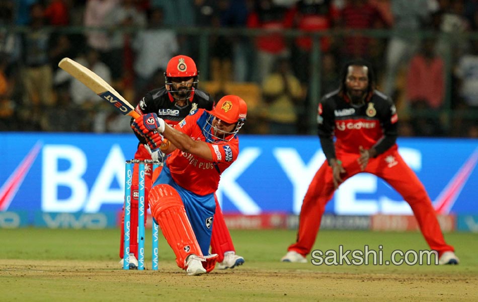 Gujarat Lions win Royal Challengers Bangalore - Sakshi10