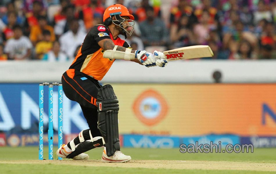 pune beats sunrisers by 12 runs14