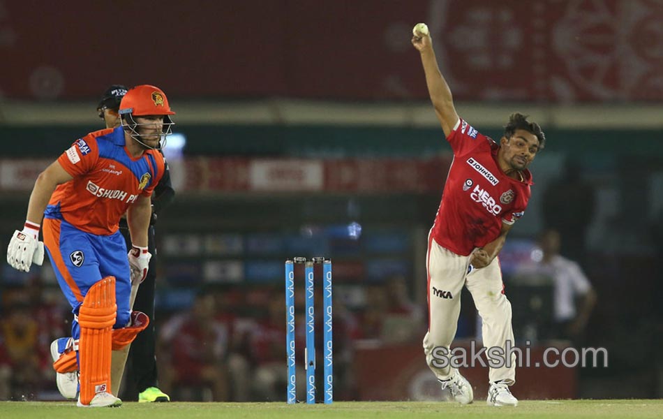 gujarat lions won by 6 wickets on kings xi punjab - Sakshi3