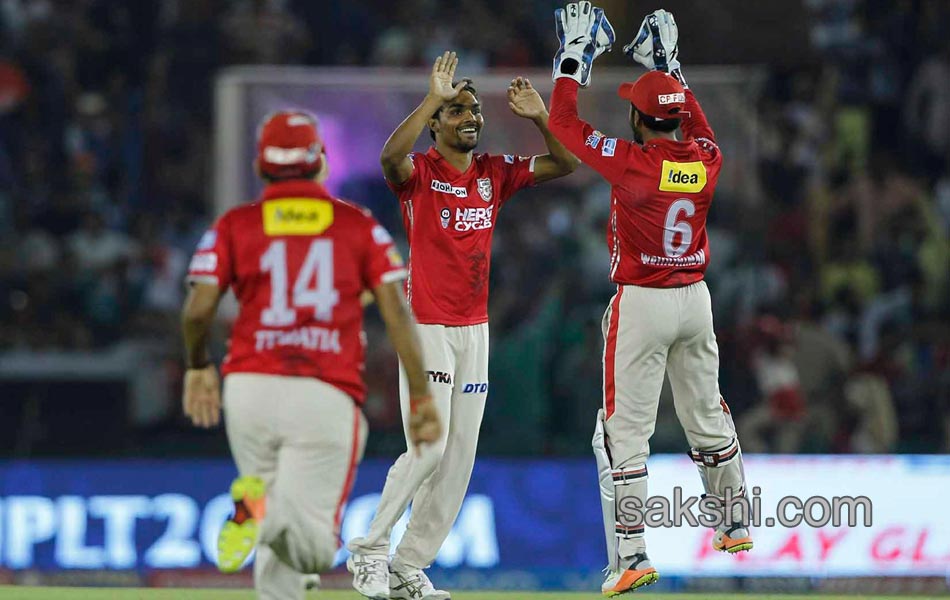 Kings XI Punjab beat Kolkata Knight Riders by 14 runs11