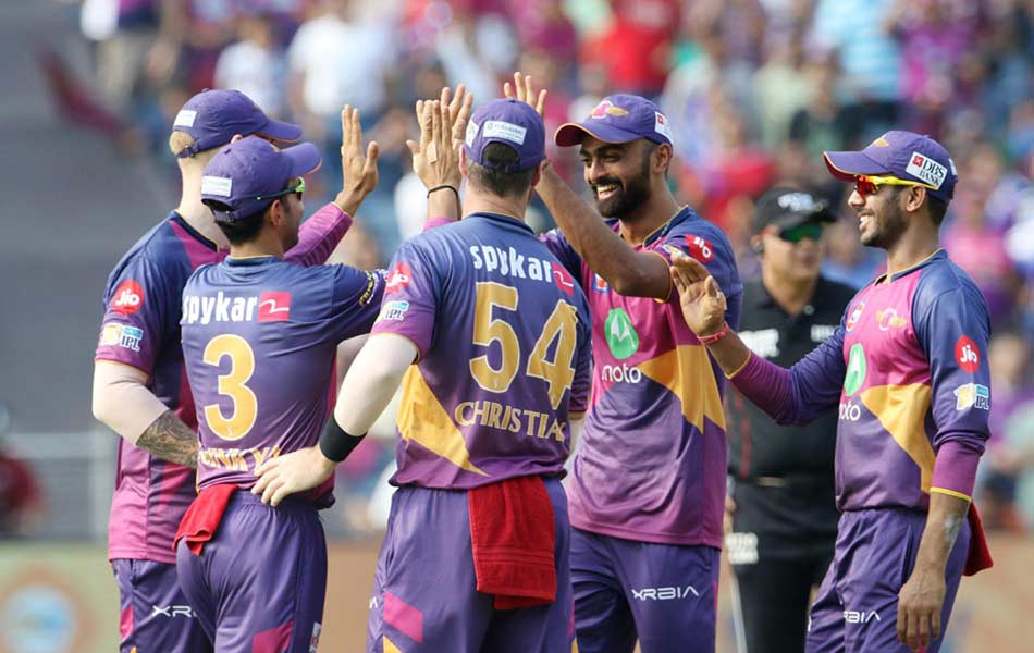 Rising pune enter to playoff14