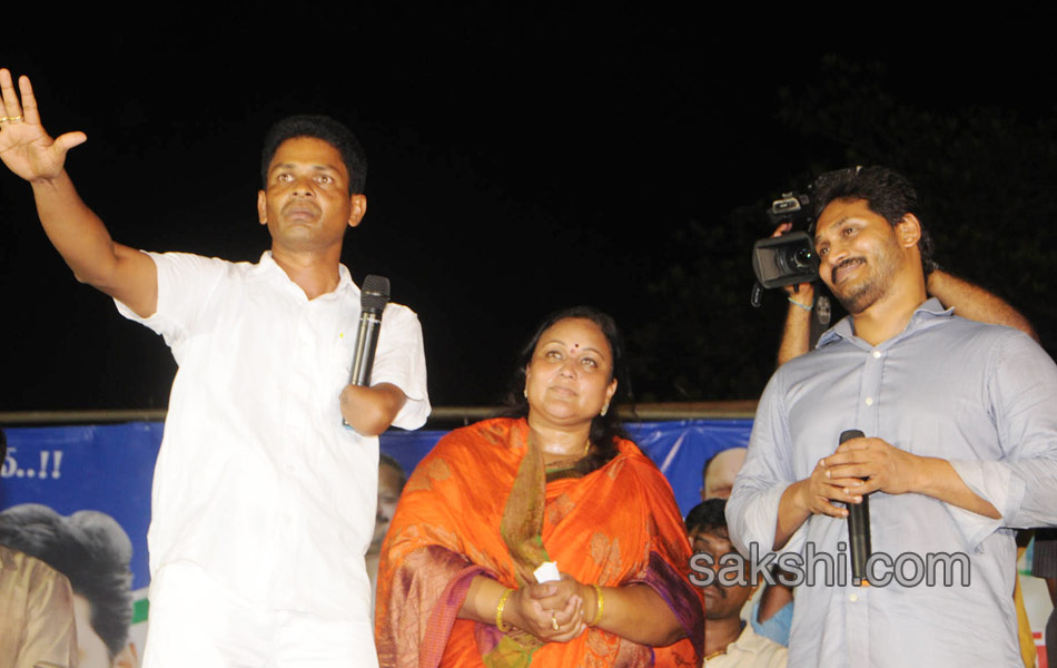 YS Jagan Tour In Srikakulam - Sakshi15