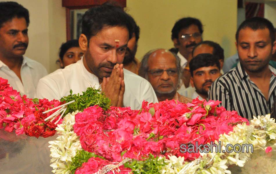 Tributes To Dasari Narayana Rao2