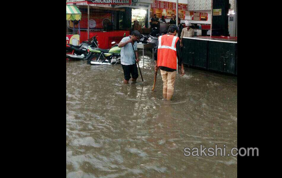 heavyrain in hyderabad - Sakshi18