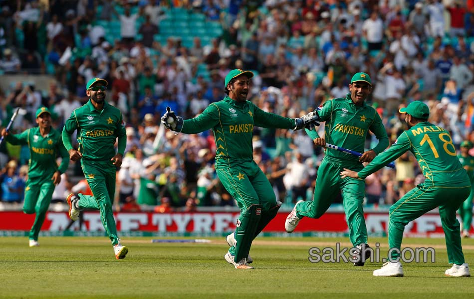 Pakistan beat India by 180 runs win ICC Champions Trophy 20172